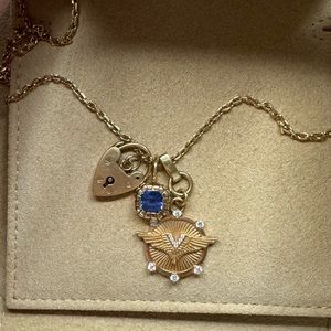 FOUNDRAE Baby Passion Medallion